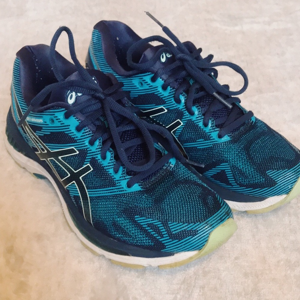 ASICS Gel-Nimbus 19 Running Shoes